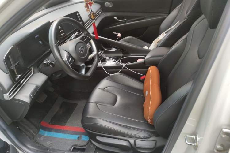 Used Hyundai Elantra 2021 1.5L CVT GLX Elite Edition Left Front Seat