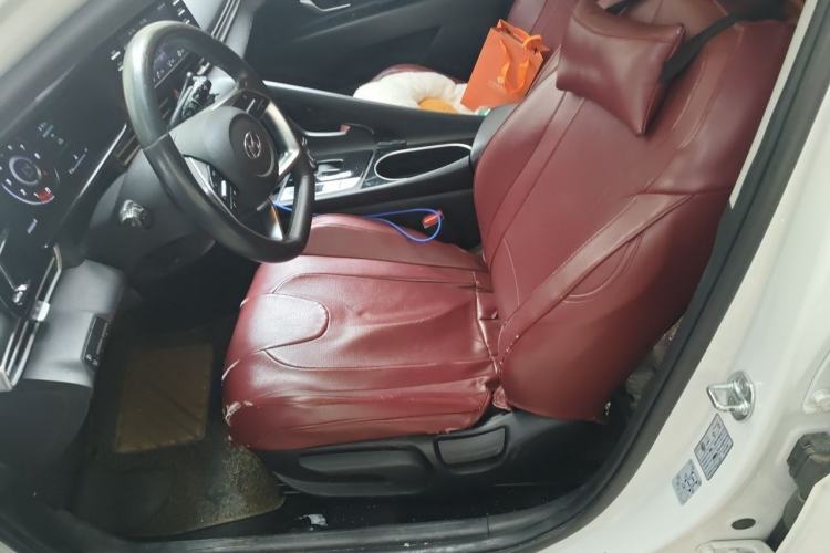 Used Hyundai Elantra 2021 1.5L CVT GLX Elite Edition Left Front Seat