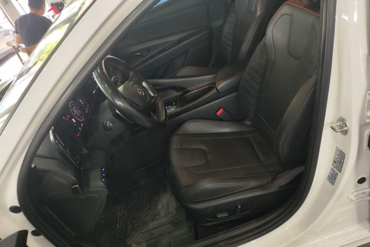 Used Hyundai Elantra 2021 240TGDi DCT LUX Prestige Edition Left Front Seat
