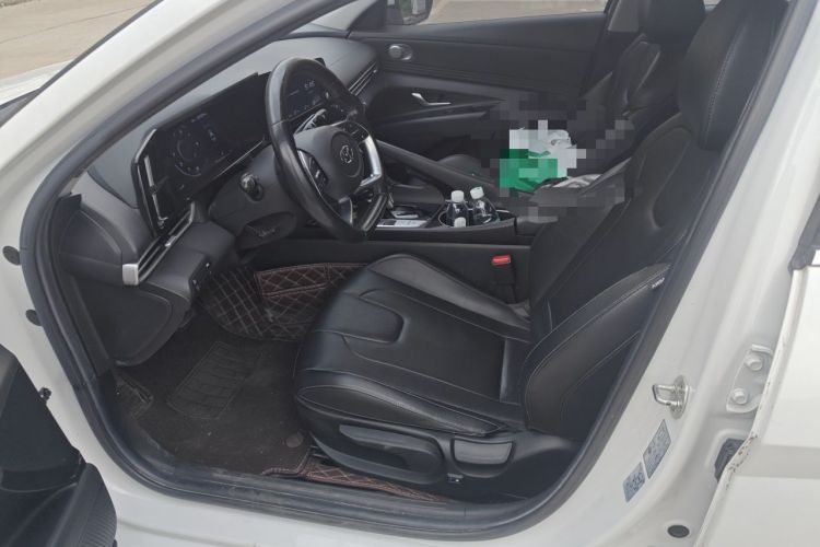 Used Hyundai Elantra 2021 1.5L CVT GLX Elite Edition Left Front Seat