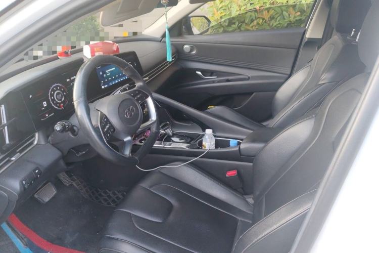 Used Hyundai Elantra 2021 1.5L CVT LUX Prestige Edition Left Front Seat