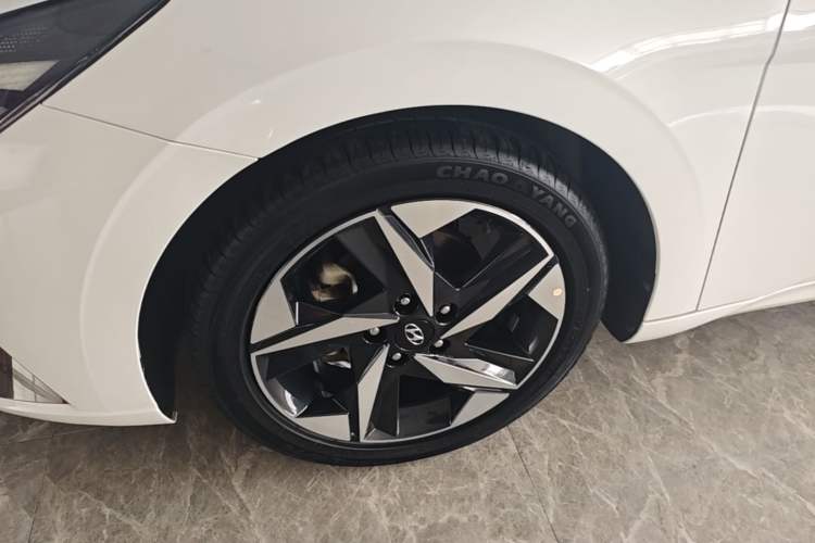 Used Hyundai Elantra 2021 1.5L CVT GLX Elite Edition Left Front Wheel Hub