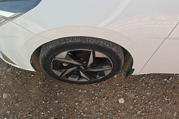 Used Hyundai Elantra 2021 1.5L CVT GLX Elite Edition Left Front Wheel Hub
