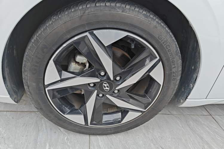 Used Hyundai Elantra 2021 240TGDi DCT GLX Elite Edition Left Front Wheel Hub