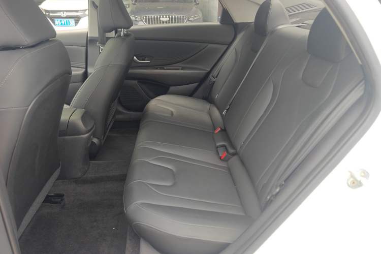 Used Hyundai Elantra 2021 1.5L CVT GLX Elite Edition Left Rear Seat