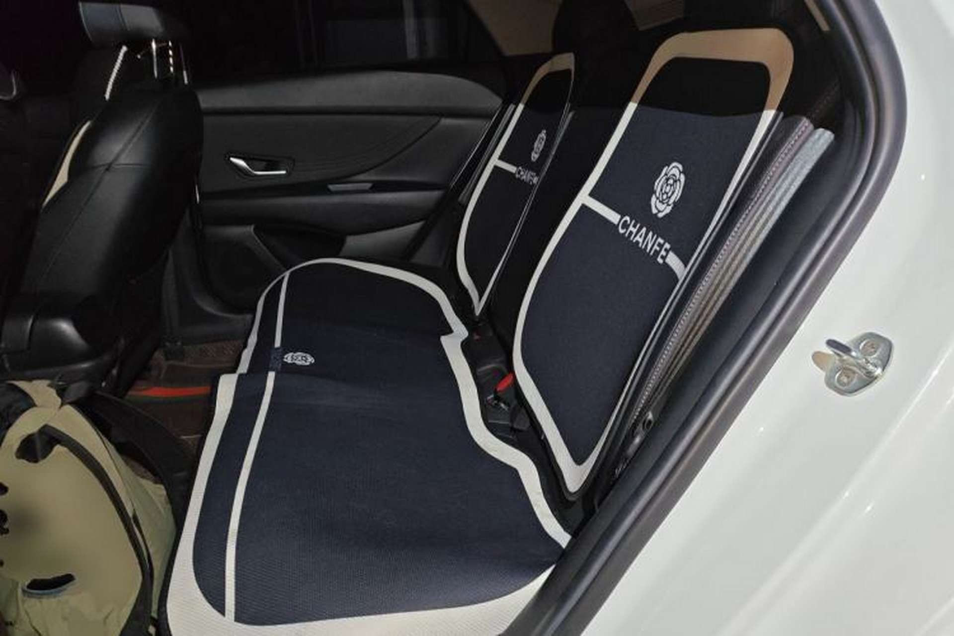 Used Hyundai Elantra 2021 1.5L CVT LUX Prestige Edition Left Rear Seat