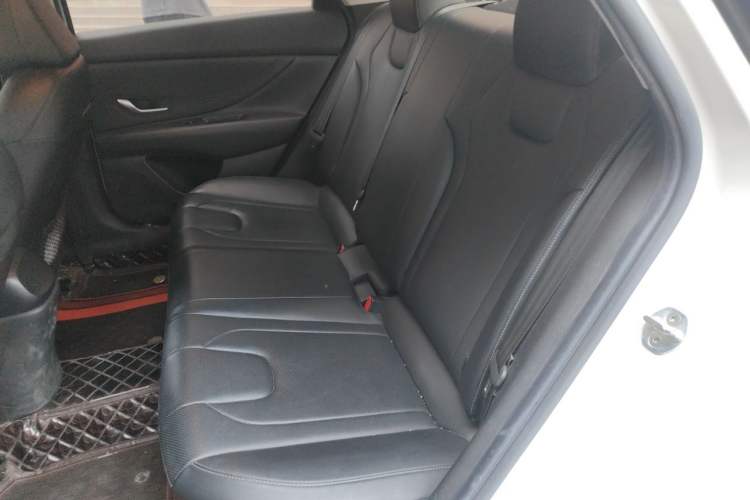 Used Hyundai Elantra 2021 1.5L CVT LUX Prestige Edition Left Rear Seat