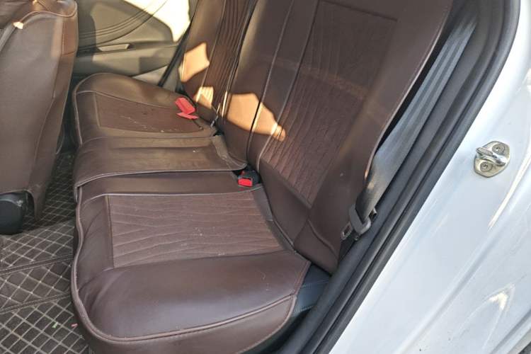 Used Hyundai Elantra 2021 1.5L CVT LUX Prestige Edition Left Rear Seat
