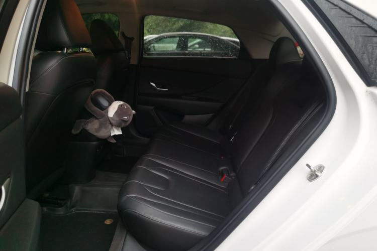 Used Hyundai Elantra 2021 1.5L CVT LUX Prestige Edition Left Rear Seat