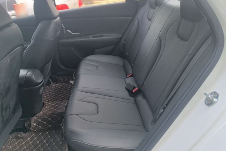 Used Hyundai Elantra 2021 1.5L CVT LUX Prestige Edition Left Rear Seat