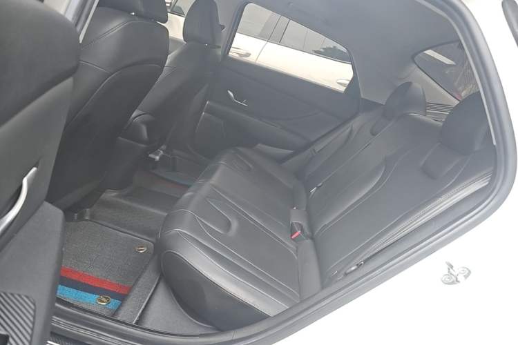 Used Hyundai Elantra 2021 1.5L CVT LUX Prestige Edition Left Rear Seat