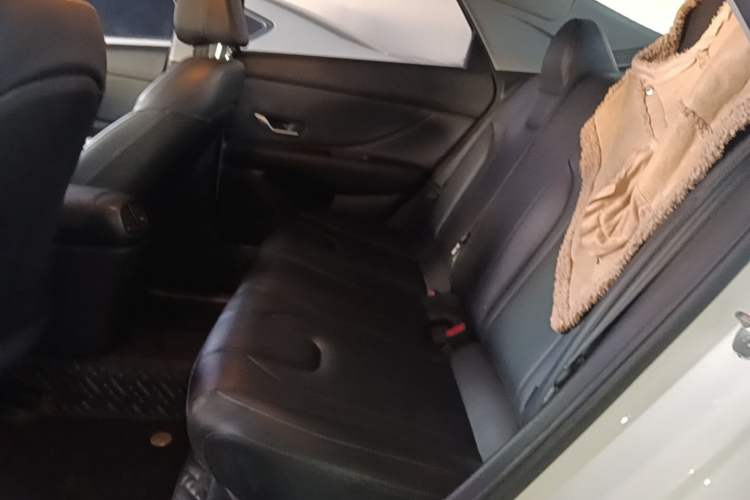 Used Hyundai Elantra 2021 1.5L CVT GLX Elite Edition Left Rear Seat