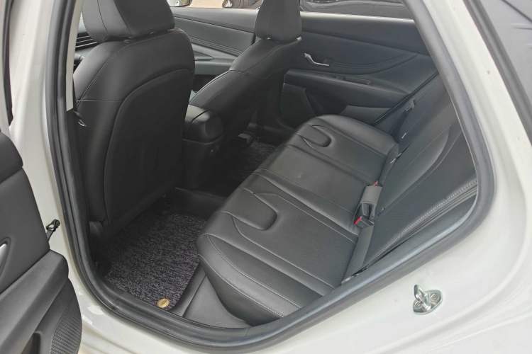 Used Hyundai Elantra 2021 1.5L CVT GLX Elite Edition Left Rear Seat
