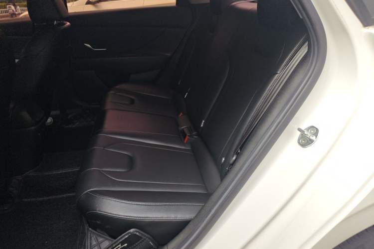 Used Hyundai Elantra 2021 1.5L CVT GLX Elite Edition Left Rear Seat