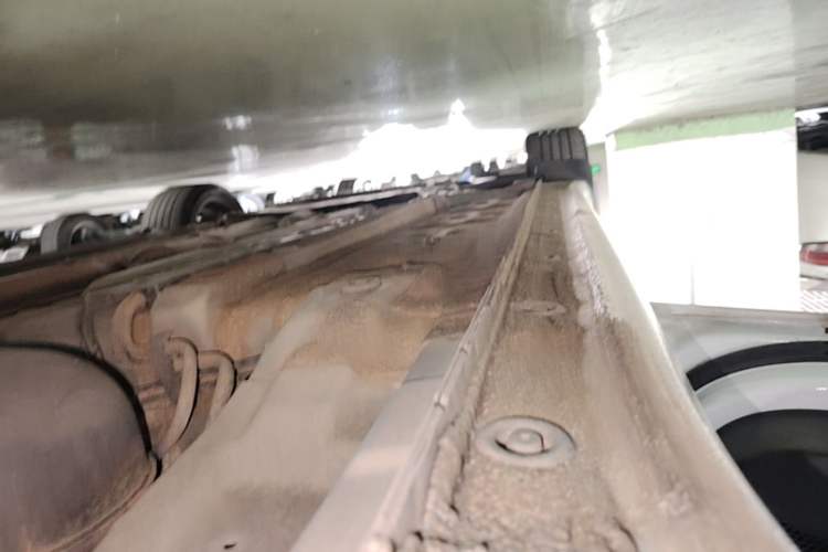 Used Hyundai Elantra 2021 1.5L CVT LUX Prestige Edition Left Side Sill