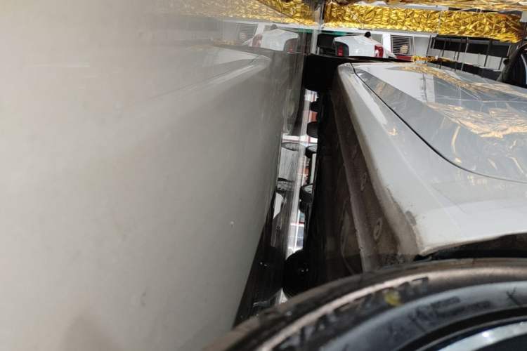 Used Hyundai Elantra 2021 1.5L CVT GLX Elite Edition Left Side Sill