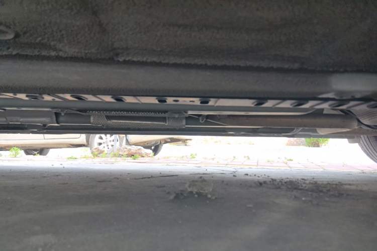 Used Hyundai Elantra 2021 1.5L CVT LUX Prestige Edition Left Side Sill