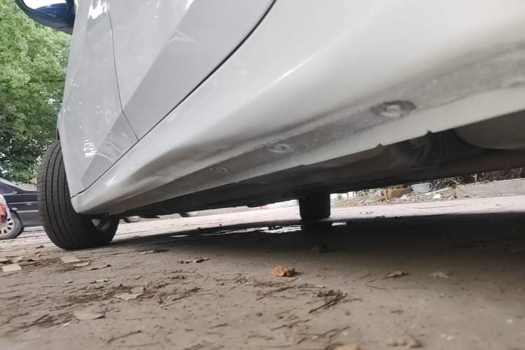 Used Hyundai Elantra 2021 1.5L CVT LUX Prestige Edition Left Side Sill