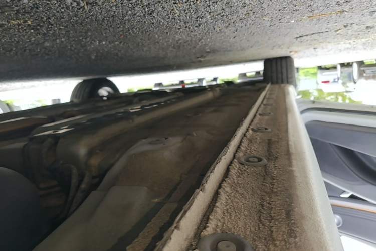 Used Hyundai Elantra 2021 1.5L CVT LUX Prestige Edition Left Side Sill