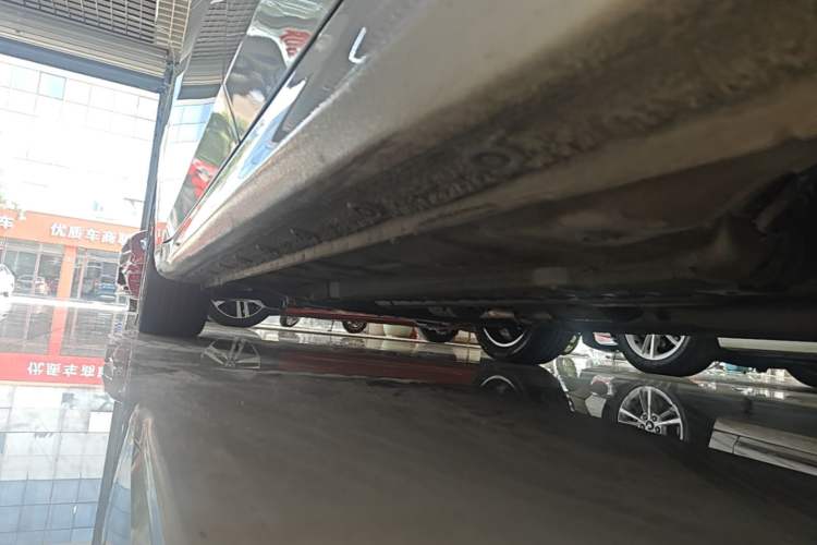 Used Hyundai Elantra 2021 240TGDi DCT LUX Prestige Edition Left Side Sill