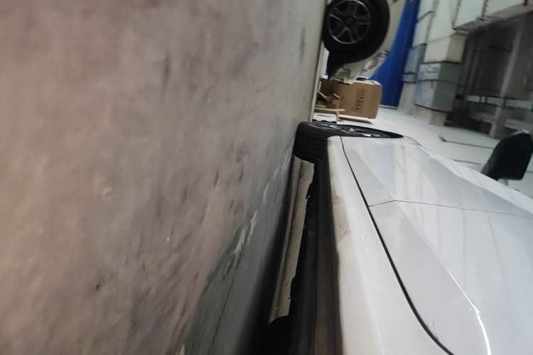 Used Hyundai Elantra 2021 1.5L CVT LUX Prestige Edition Left Side Sill