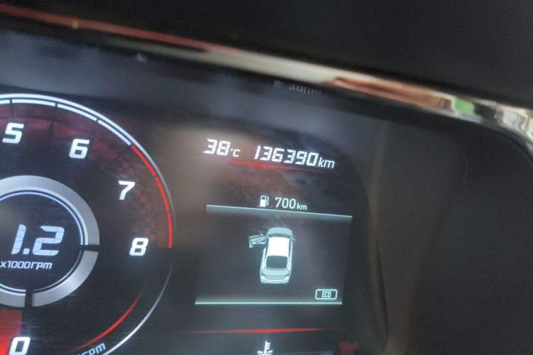 Used Hyundai Elantra 2021 1.5L CVT GLX Elite Edition Odometer Close Up