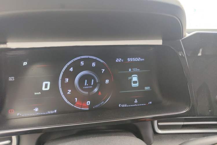 Used Hyundai Elantra 2021 1.5L CVT GLX Elite Edition Odometer Close Up