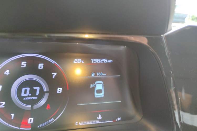 Used Hyundai Elantra 2021 1.5L CVT GLX Elite Edition Odometer Close Up