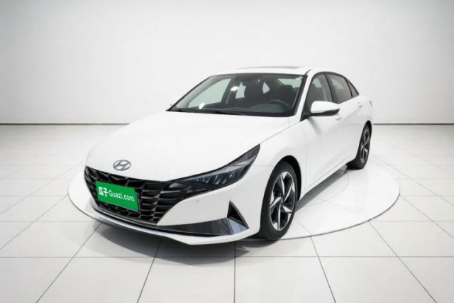 Hyundai Elantra 2021 1.5L CVT GLX Elite Edition с пробегом