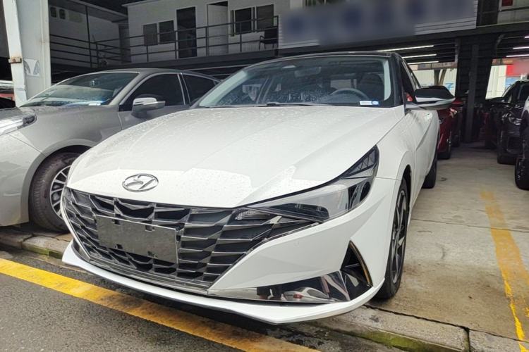 Used Hyundai Elantra 2021 1.5L CVT LUX Prestige Edition Guazi used car, China used car export, Used car for sale, Used Hyundai cars, Cheapest cars for sale