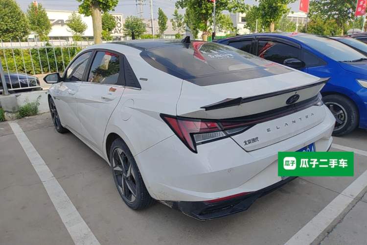 Used Hyundai Elantra 2021 1.5L CVT GLX Elite Edition Rear Left 45 Deg