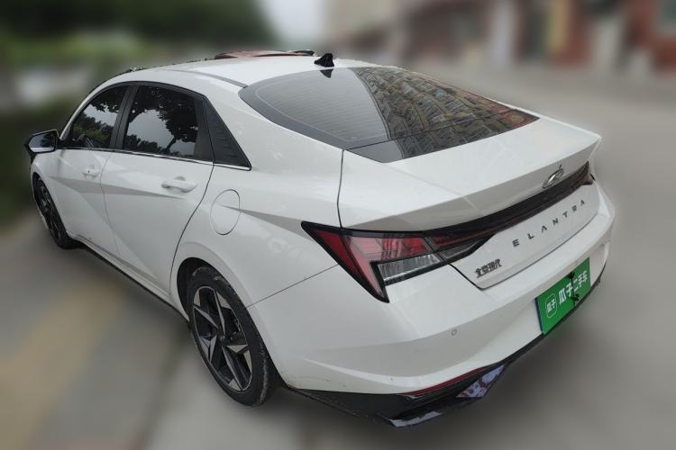 Used Hyundai Elantra 2021 1.5L CVT LUX Prestige Edition Rear Left 45 Deg