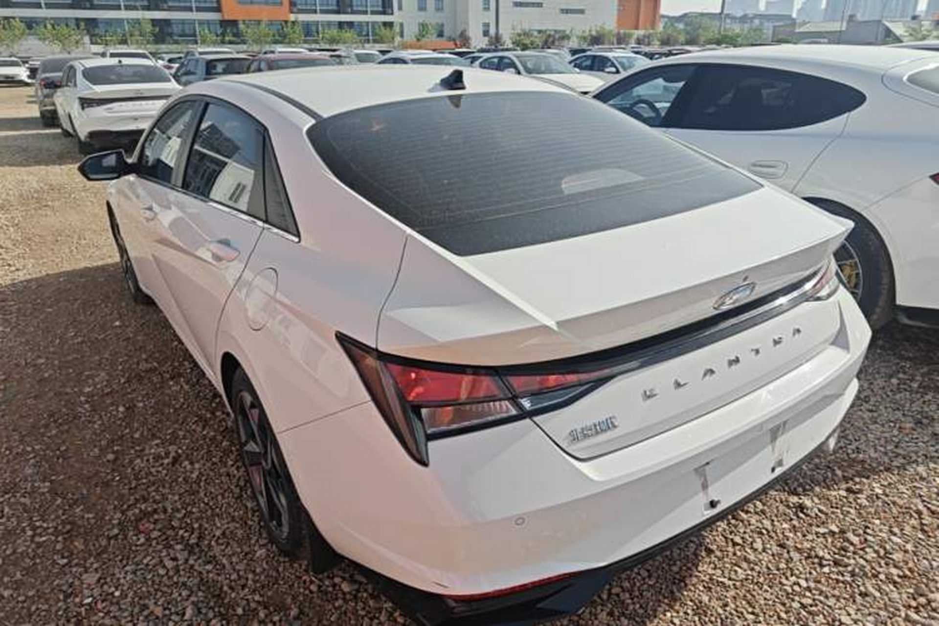 Used Hyundai Elantra 2021 1.5L CVT GLX Elite Edition Rear Left 45 Deg