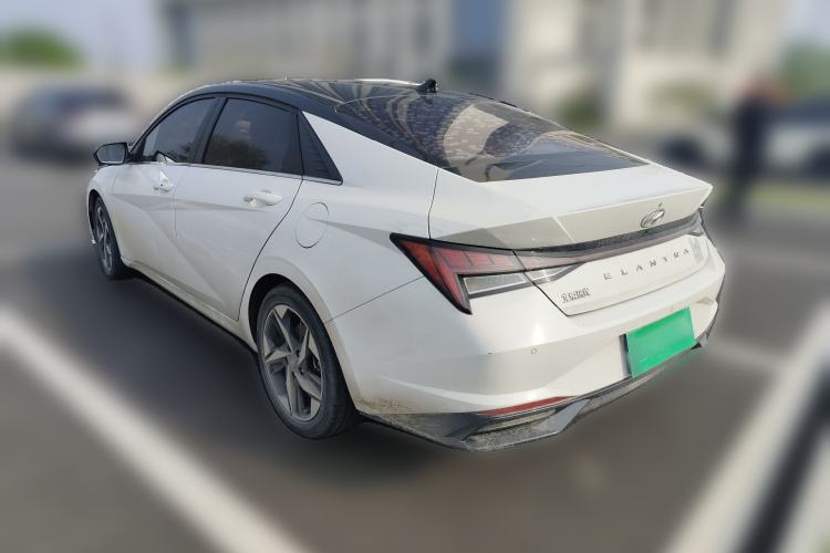 Used Hyundai Elantra 2021 1.5L CVT GLX Elite Edition Rear Left 45 Deg