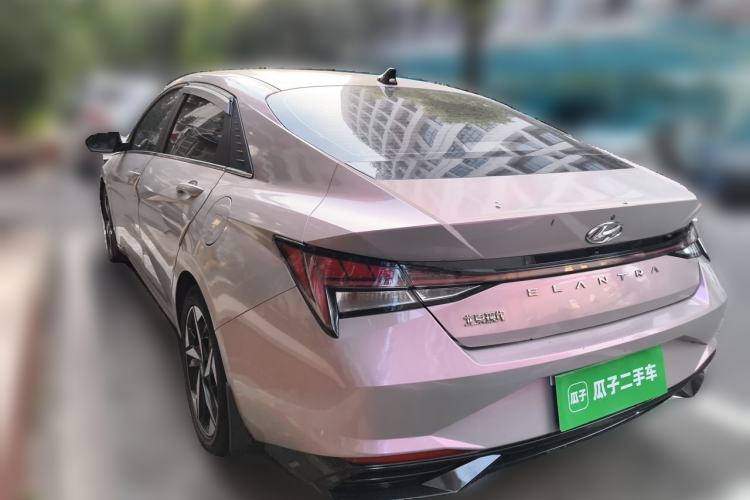 Used Hyundai Elantra 2021 1.5L CVT LUX Prestige Edition Rear Left 45 Deg