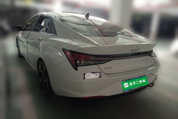 Used Hyundai Elantra 2021 1.5L CVT LUX Prestige Edition Rear Left 45 Deg