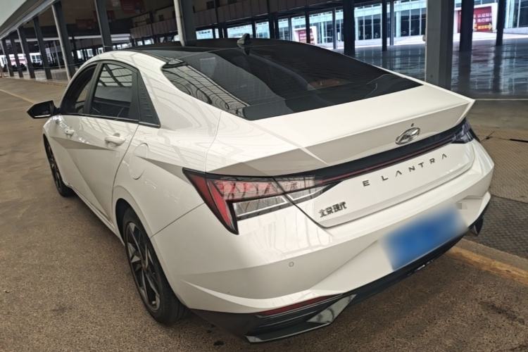 Used Hyundai Elantra 2021 1.5L CVT LUX Prestige Edition Rear Left 45 Deg