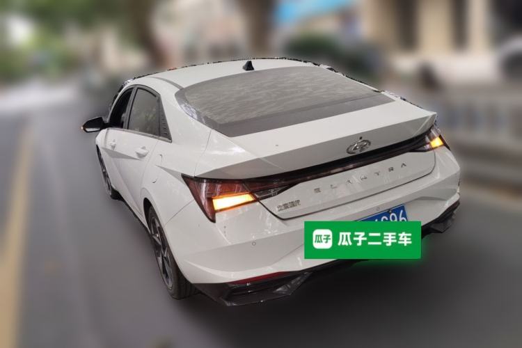 Used Hyundai Elantra 2021 1.5L CVT LUX Prestige Edition Rear Left 45 Deg