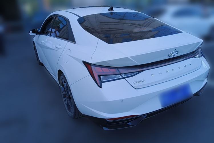 Used Hyundai Elantra 2021 1.5L CVT LUX Prestige Edition Rear Left 45 Deg