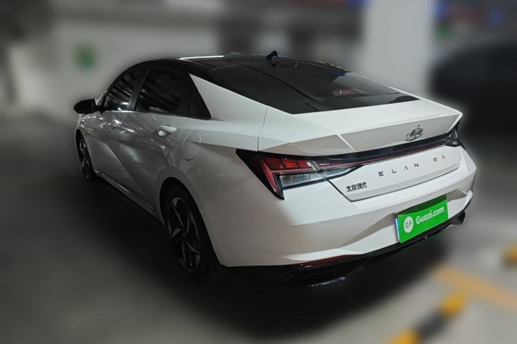 Used Hyundai Elantra 2021 1.5L CVT LUX Prestige Edition Rear Left 45 Deg