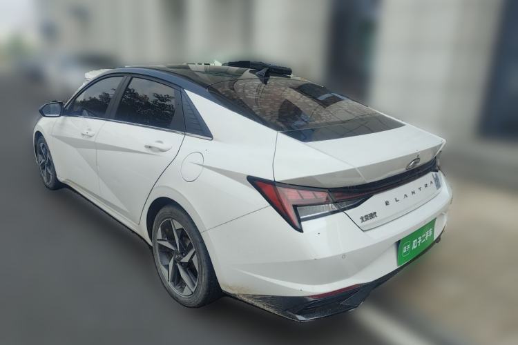Used Hyundai Elantra 2021 1.5L CVT GLX Elite Edition Rear Left 45 Deg