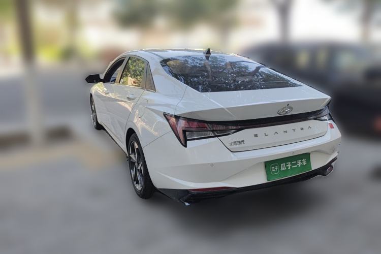Used Hyundai Elantra 2021 1.5L CVT LUX Prestige Edition Rear Left 45 Deg