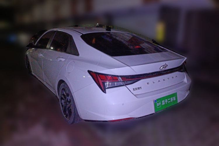 Used Hyundai Elantra 2021 1.5L CVT LUX Prestige Edition Rear Left 45 Deg