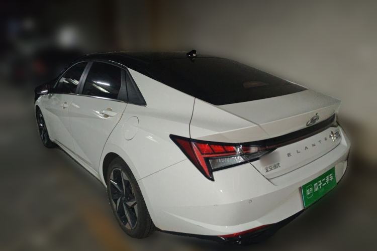 Used Hyundai Elantra 2021 1.5L CVT LUX Prestige Edition Rear Left 45 Deg