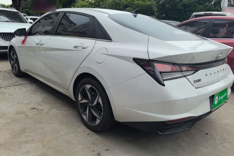 Used Hyundai Elantra 2021 1.5L CVT GLX Elite Edition Rear Left 45 Deg