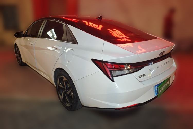Used Hyundai Elantra 2021 1.5L CVT LUX Prestige Edition Rear Left 45 Deg
