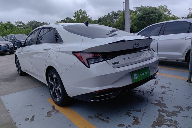 Used Hyundai Elantra 2021 1.5L CVT GLX Elite Edition Rear Left 45 Deg