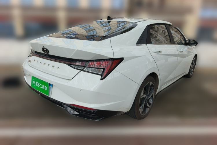 Used Hyundai Elantra 2021 1.5L CVT LUX Prestige Edition Rear Right 45 Deg