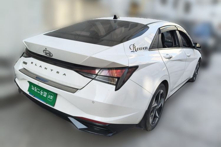 Used Hyundai Elantra 2021 1.5L CVT GLX Elite Edition Rear Right 45 Deg