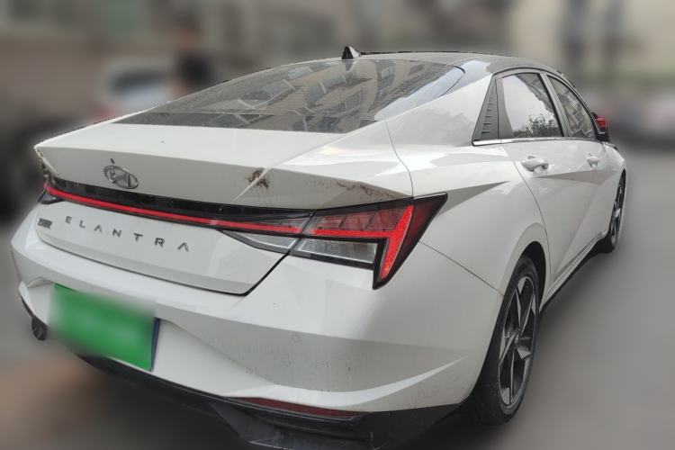 Used Hyundai Elantra 2021 1.5L CVT LUX Prestige Edition Rear Right 45 Deg